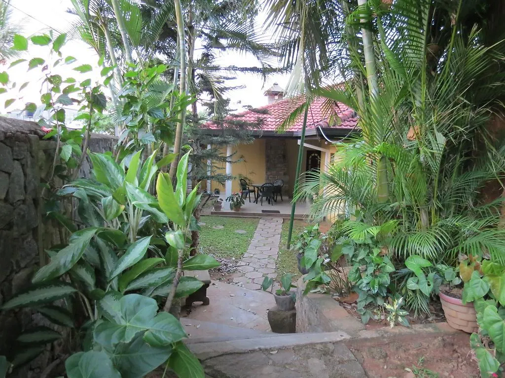 Hantana Forest Reserve Inn Kandy